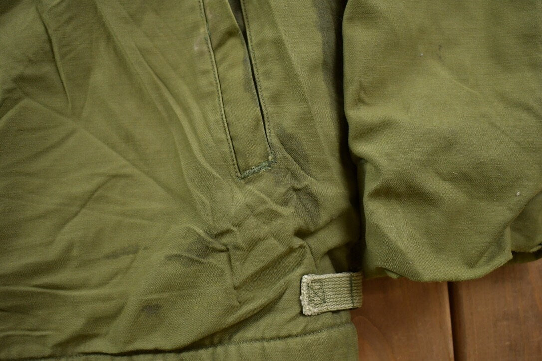 1960s Vintage Military / Button Up Jacket / US Army Green / Vintage Army / Streetwear Fashion / Army Jacket