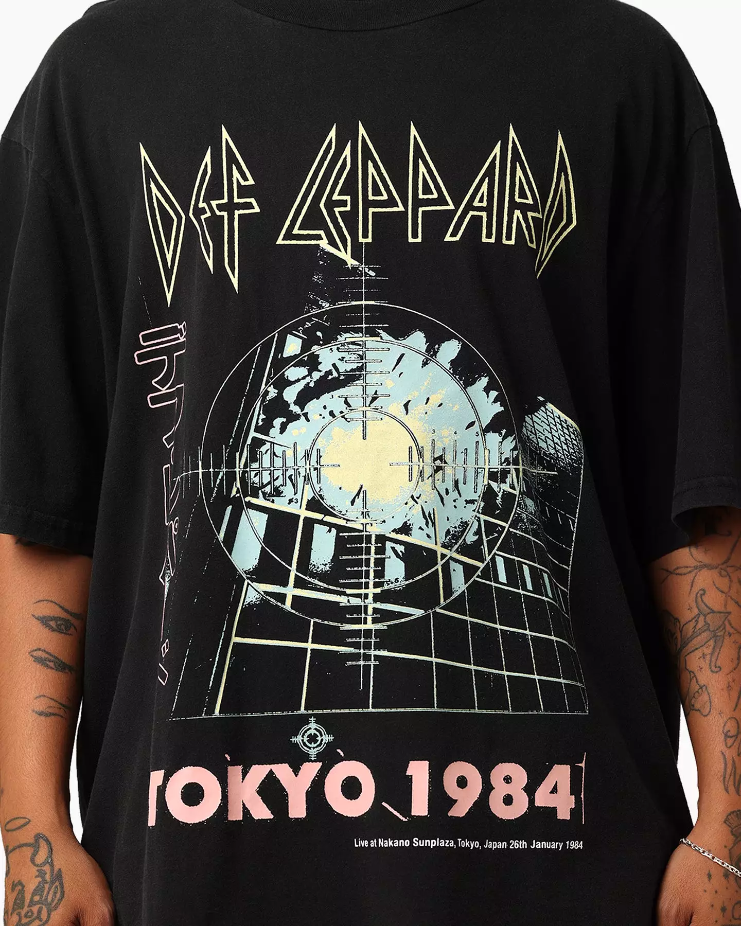 Def Leppard Tokyo 1984 Tour T-Shirt Washed Black