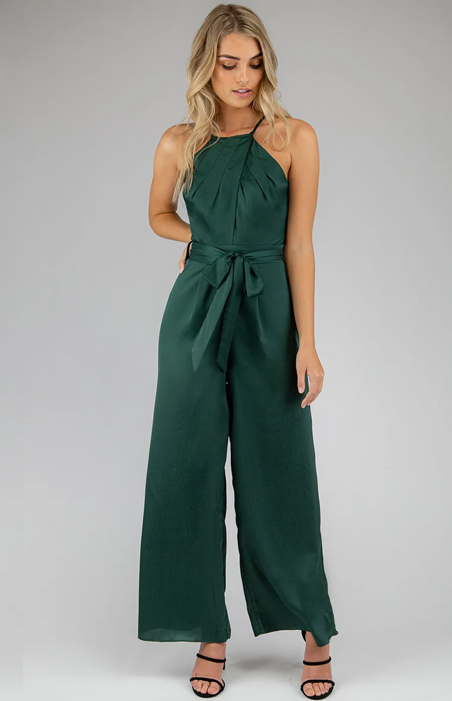 Halter Neckline Jumpsuit with Pleated Detail (SJP454A)