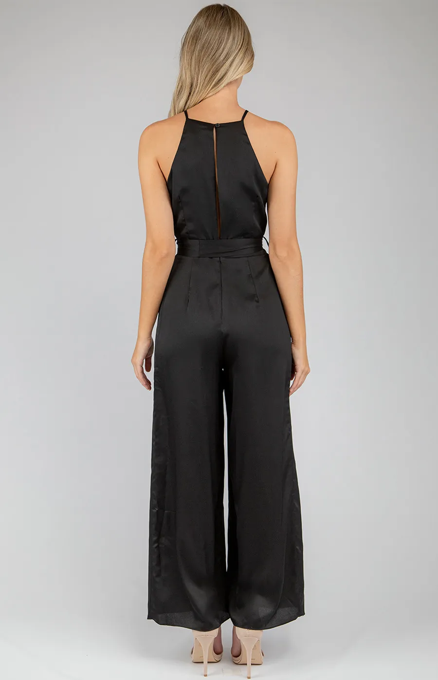 Halter Neckline Jumpsuit with Pleated Detail (SJP454A)