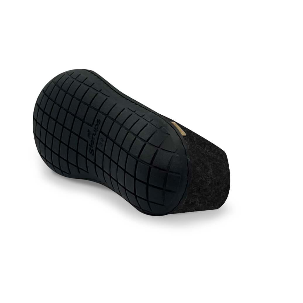 Shoe with natural rubber sole - black - Charcoal