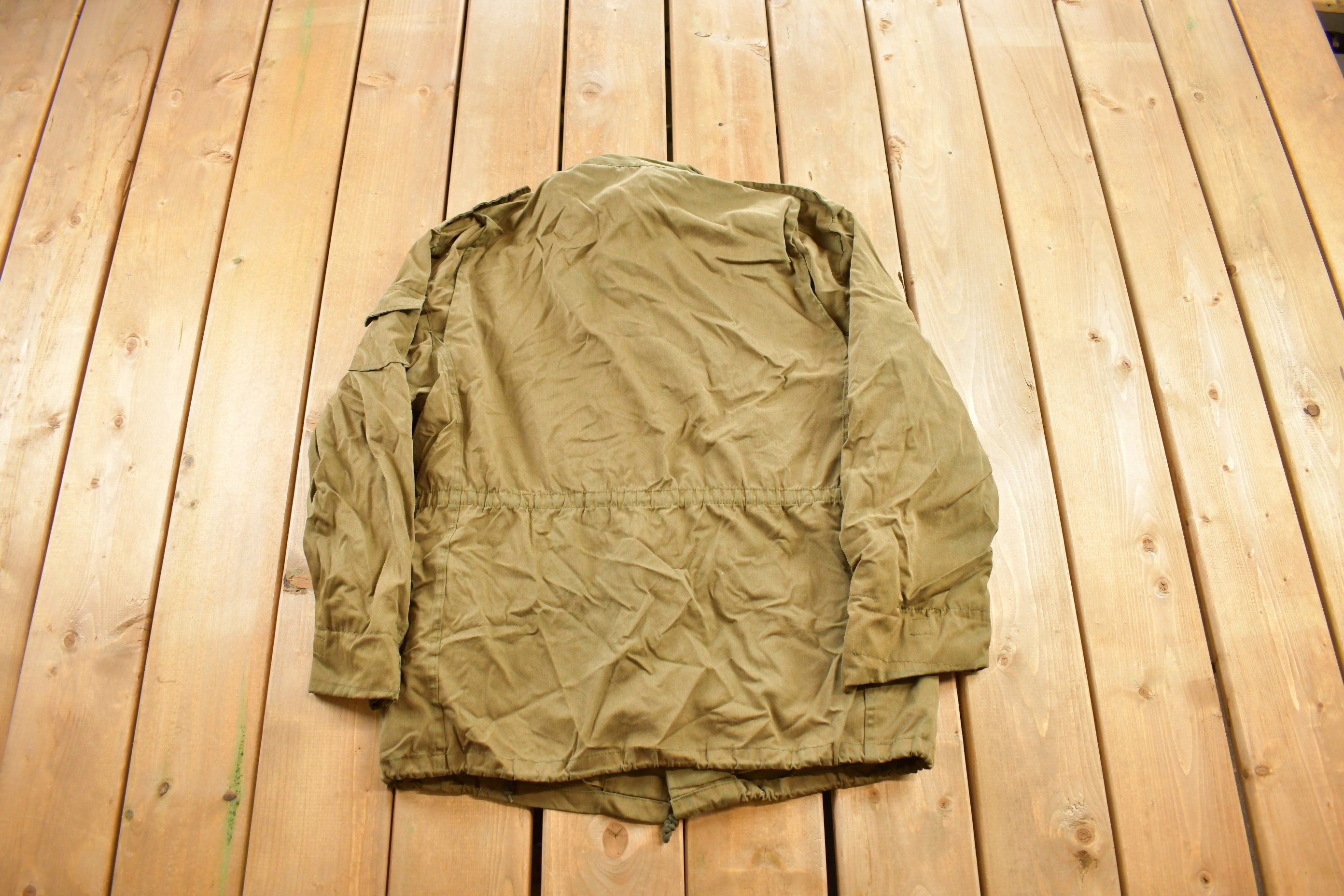 Vintage 1970s Military Jacket/ Button Up Jacket / US Army Green / Vintage Army / Streetwear Fashion / Army Jacket / Distressed /