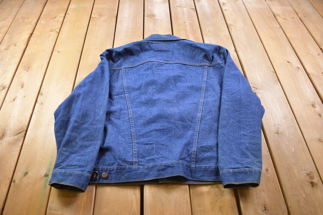 Vintage 1970s Wrangler Workwear Denim Jean Jacket / Button Up Denim / Streetwear / Vintage Fall Outerwear / Fall Jacket / True V