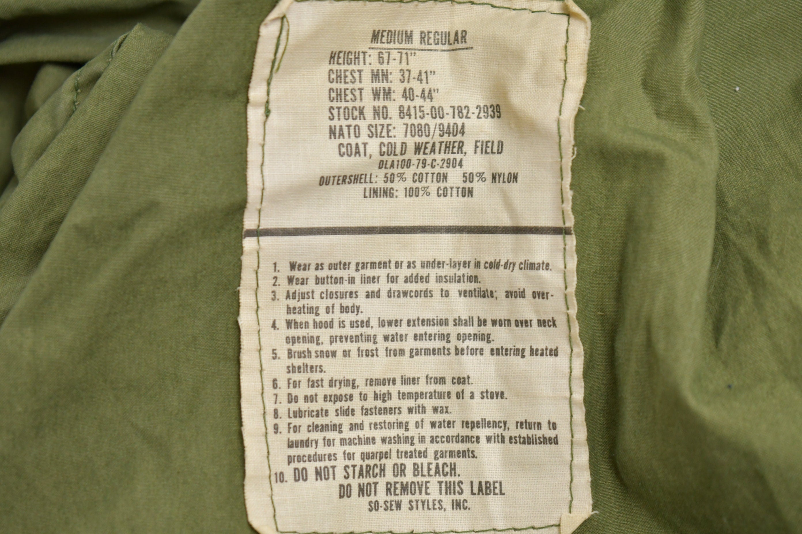 Vintage 1979 US Army Military Field Jacket / Button Up Jacket / US Army Green / Vintage Army / Militaria / Army Jacket / True Vi